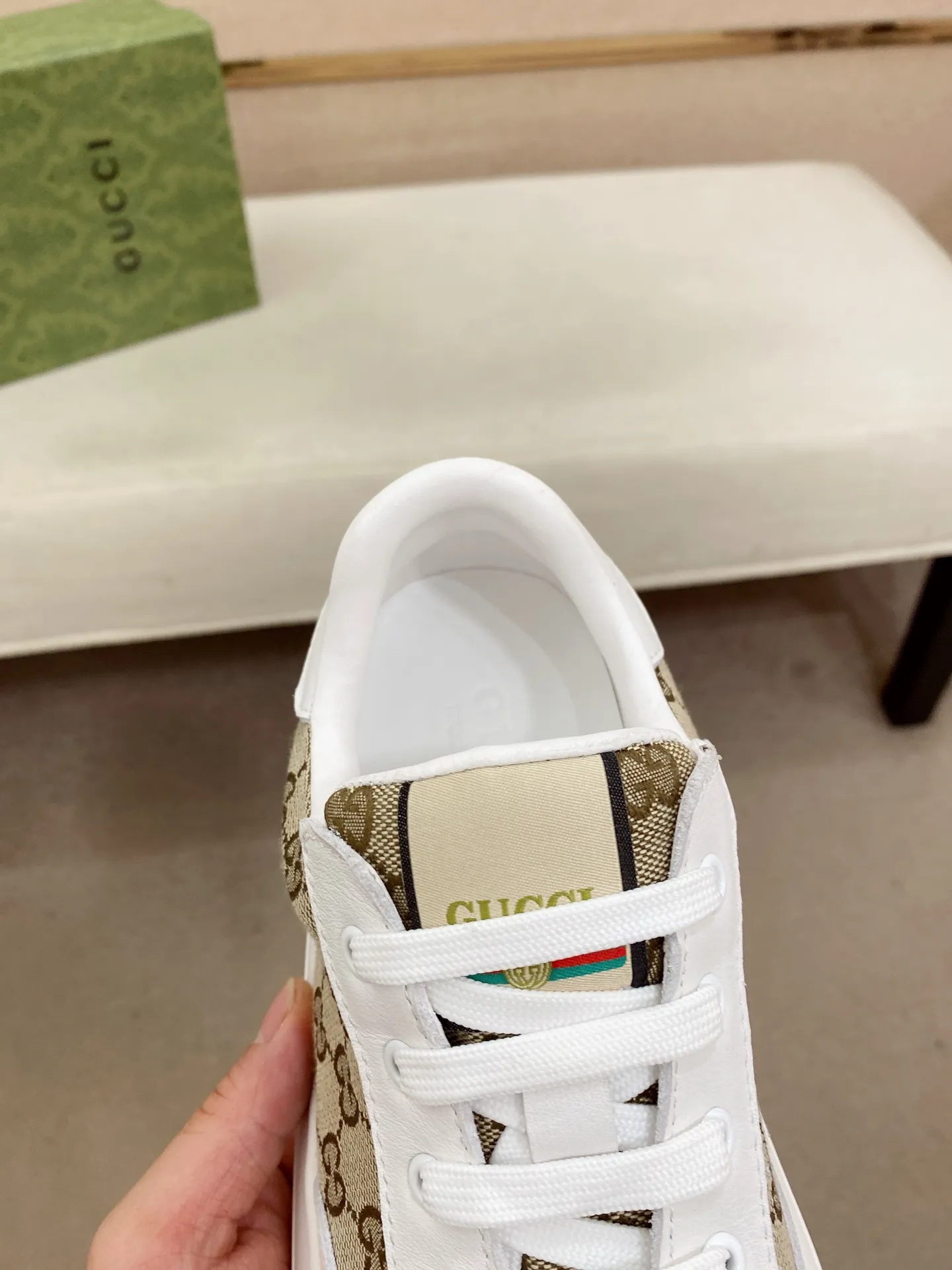 Men's clothing and shoes💰 440💰🇮🇹🇮🇹GUCCI🔍🔍New models are on sale at the same time at counters, uppers🇮🇹 Italian imported first-layer cowhide, fully imported sheepskin lining💪💪, completely 1⃣️ to 1 ⃣️Re-engraved🇮🇹💪💪, ⚠Sole: The original sole is specially provided by the original factory, the exclusive movable molded sole is super comfortable, ⚠The original factory follows the order, 🔍🔍high quality, you can enter and exit the counter at will, welcome to compare⚠. Code number:38-44